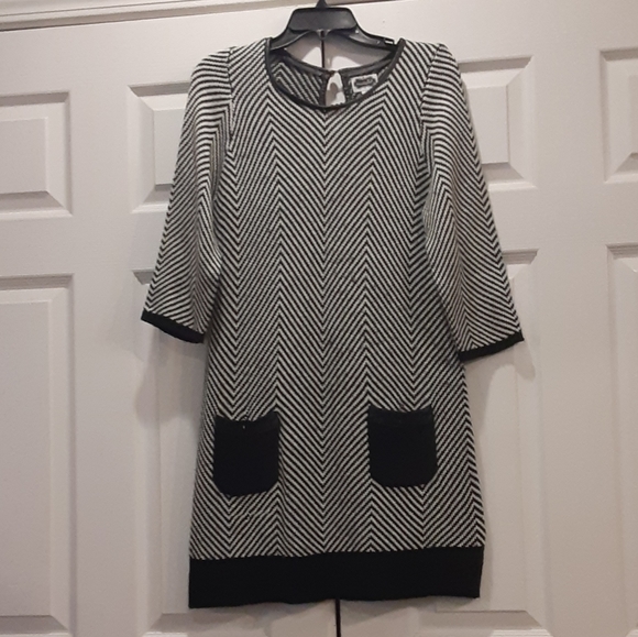 Mud Pie Dresses & Skirts - 3/$25 Mudpie Black  and White Sweater Dress Size L